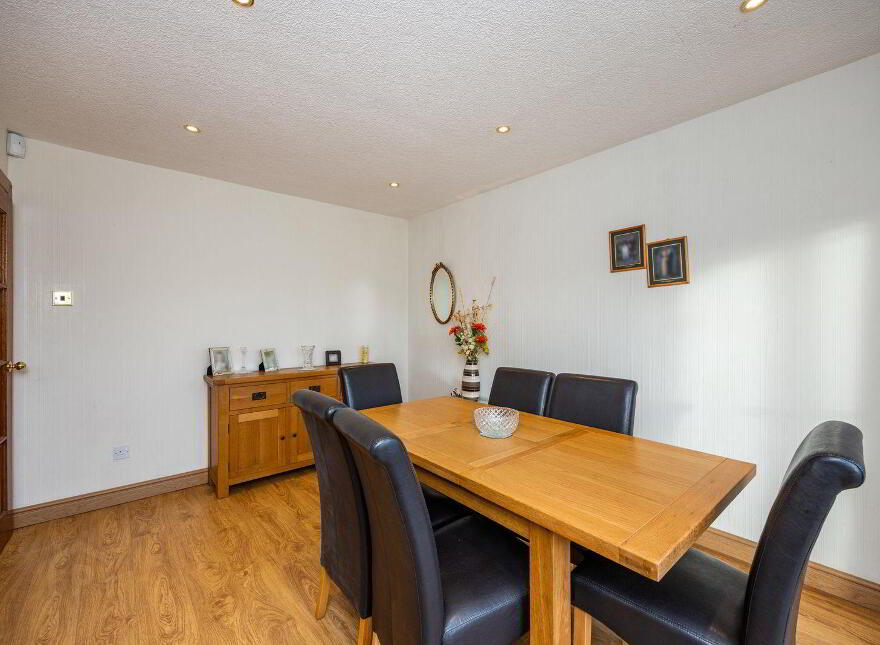 1 Ardkeen Avenue, Bangor, BT19 1ER