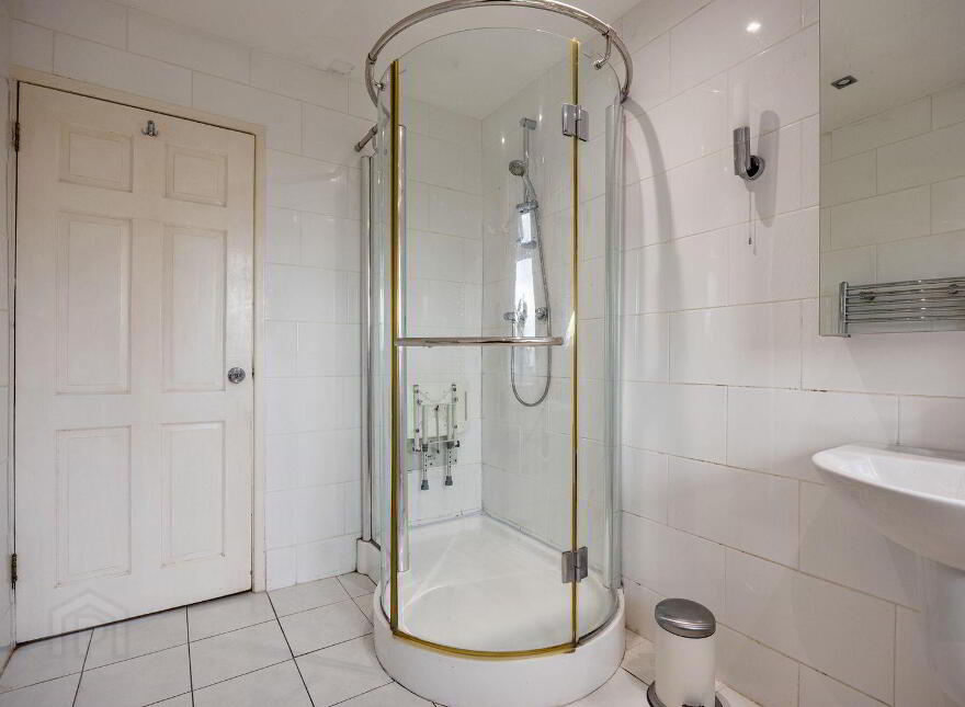 1 Ardkeen Avenue, Bangor, BT19 1ER