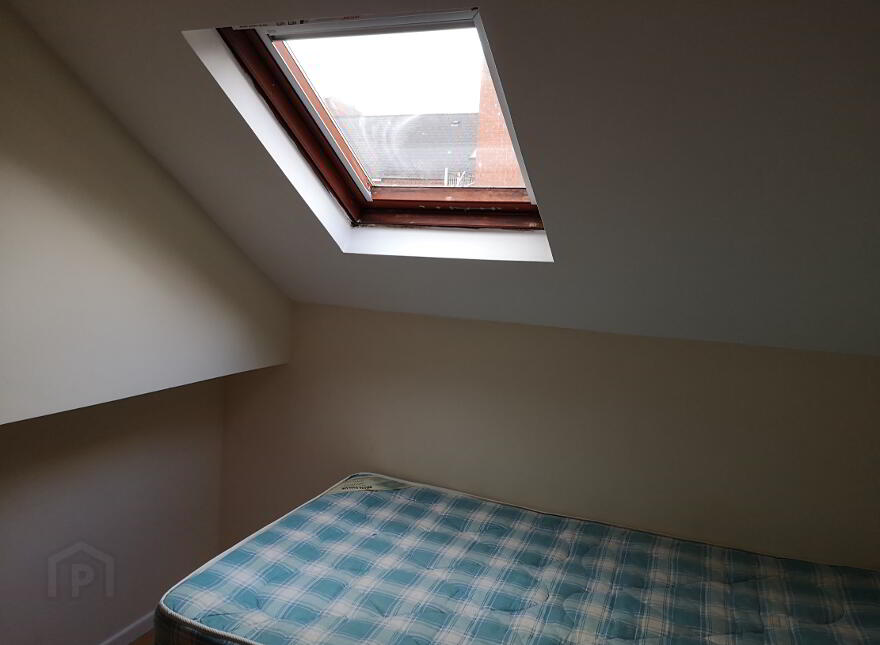 Unit 2, 34 University Avenue, Belfast, BT7 1GX