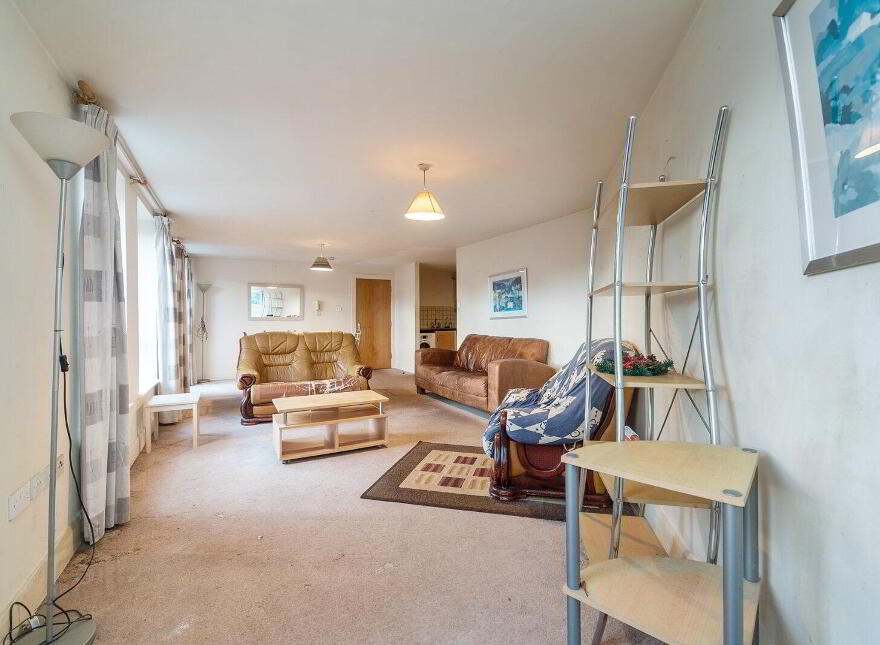 2.4 Apartment D Whitehall Square, 181 Sandy Row, Belfast, BT12 5EU