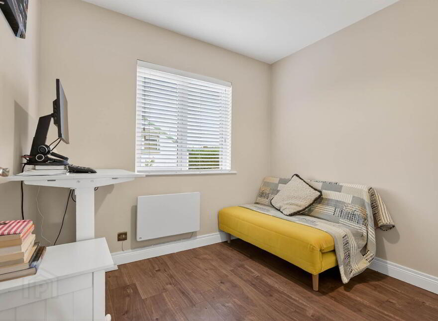 27b Eastleigh Dale, Ballyhackamore, Belfast, BT4 3DT