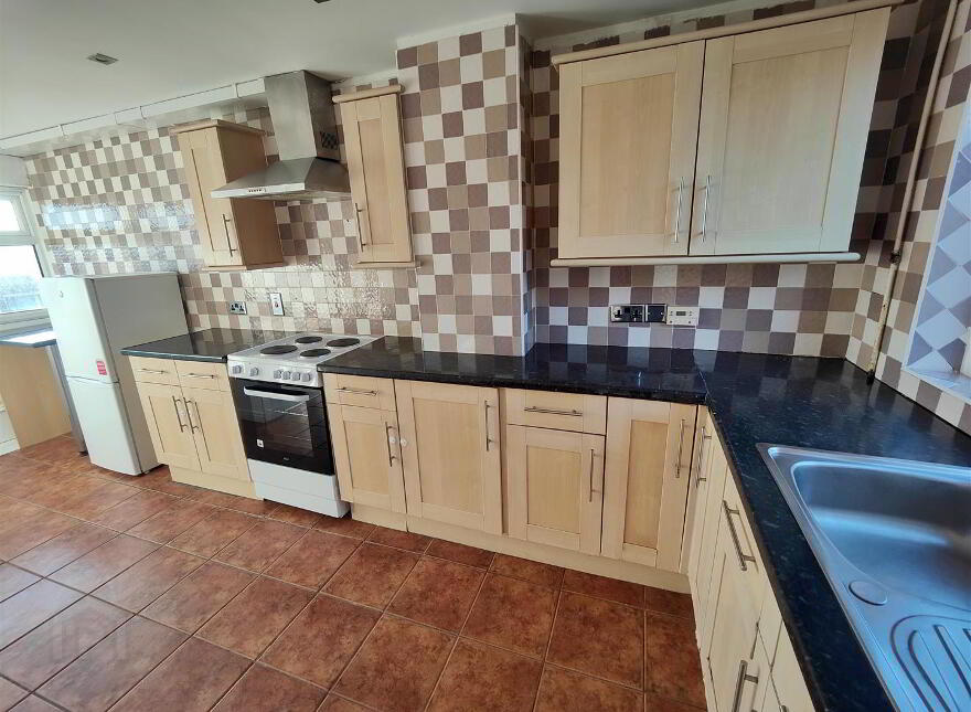 4 Sunningdale Grove, Belfast, BT14 6SR