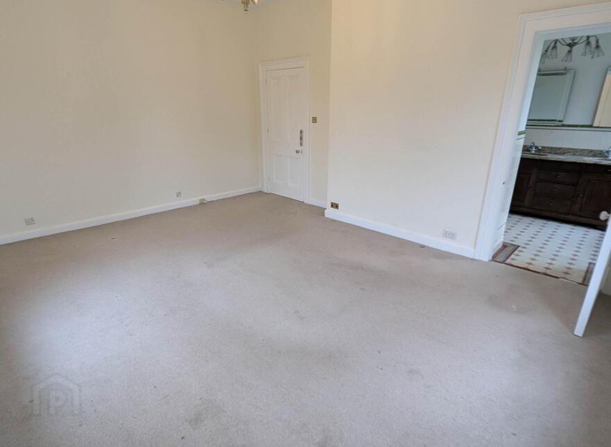 16 Chanterhill Road, Enniskillen, BT74 6DE