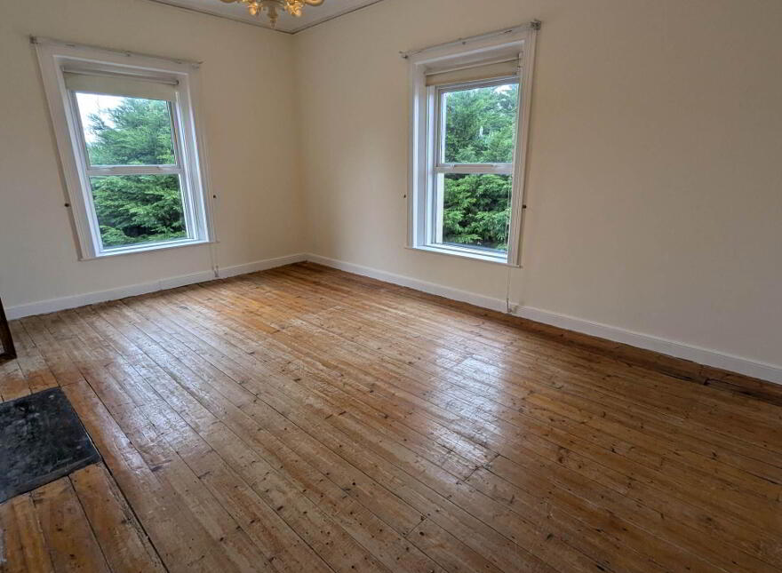 16 Chanterhill Road, Enniskillen, BT74 6DE