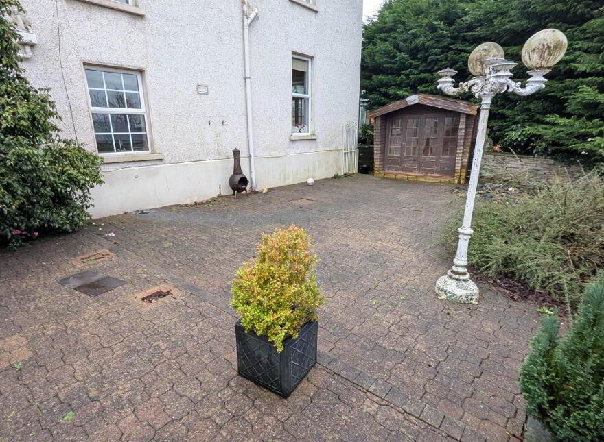 16 Chanterhill Road, Enniskillen, BT74 6DE
