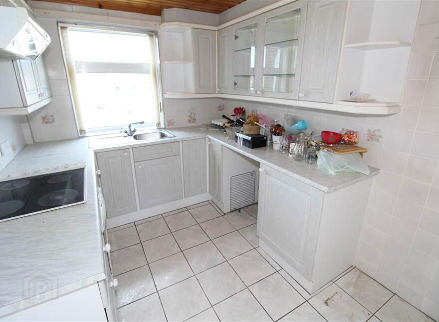 18b Lissan Close, Belfast, BT6 0EH