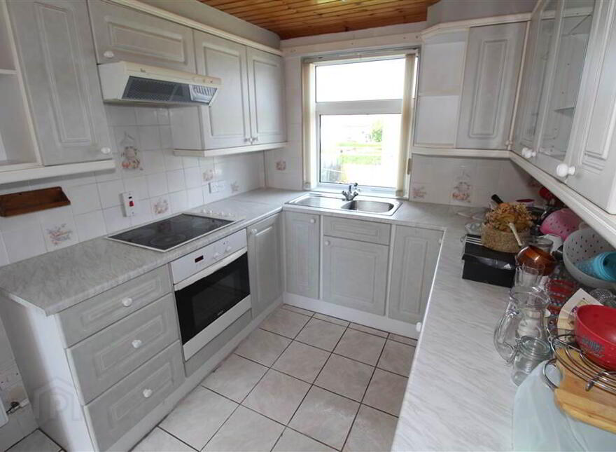 18b Lissan Close, Belfast, BT6 0EH