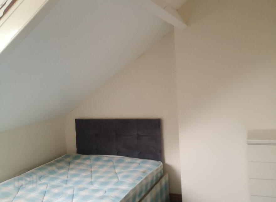26 Rugby Avenue, Belfast, BT7 1RG