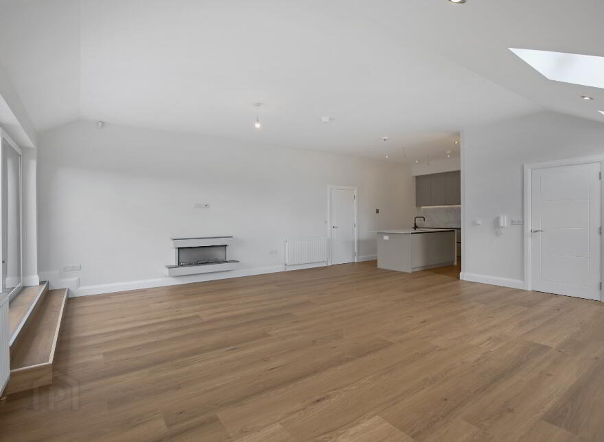 Apartment 9, Hillsborough Road Apartments, Hillsborough Road, Lisburn, BT27 5QY