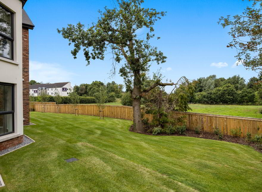 Apartment 9, Hillsborough Road Apartments, Hillsborough Road, Lisburn, BT27 5QY