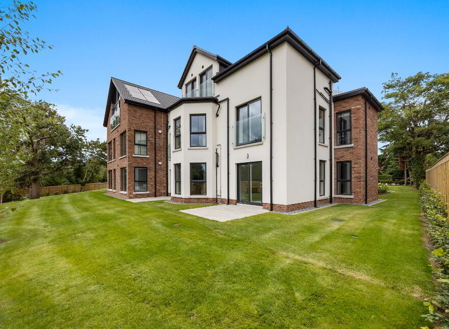 Apartment 9, Hillsborough Road Apartments, Hillsborough Road, Lisburn, BT27 5QY