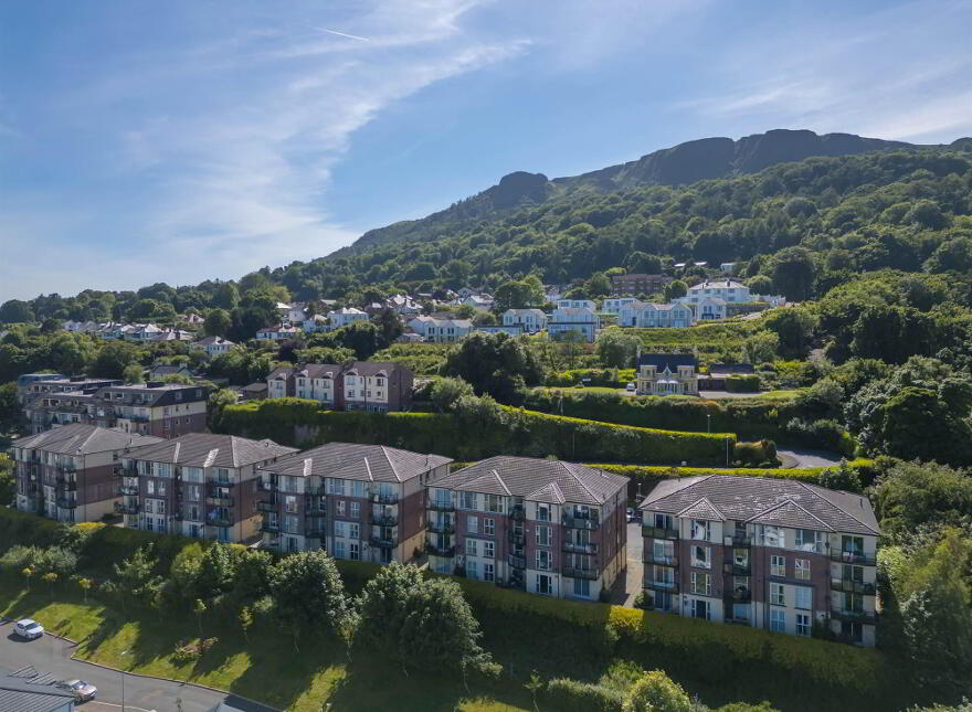 Apt 37, 4 Northview, Newtownabbey, BT36 7JL