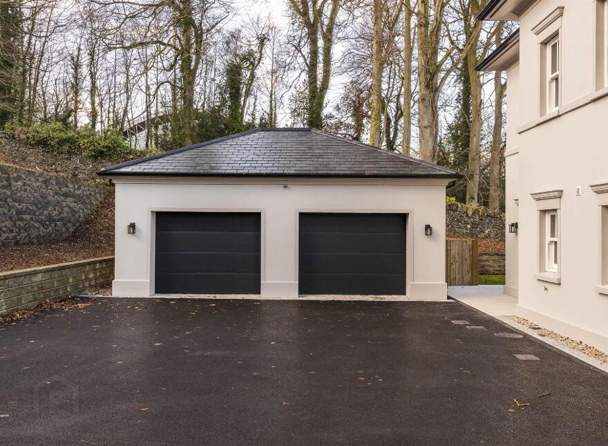 The Praeger, 6 Ardavon Park, Glen Road, Cultra, Holywood, BT18 0HB