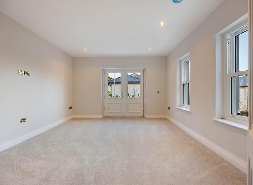 The Praeger, 6 Ardavon Park, Glen Road, Cultra, Holywood, BT18 0HB
