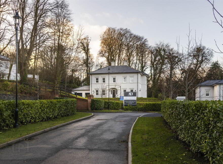 The Praeger, 6 Ardavon Park, Glen Road, Cultra, Holywood, BT18 0HB