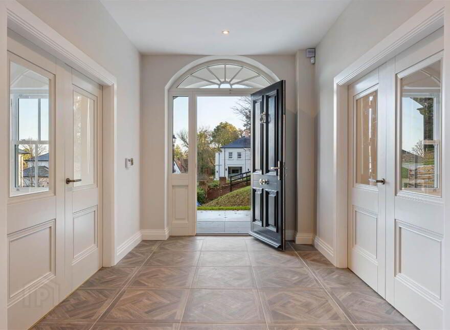 The Praeger, 6 Ardavon Park, Glen Road, Cultra, Holywood, BT18 0HB