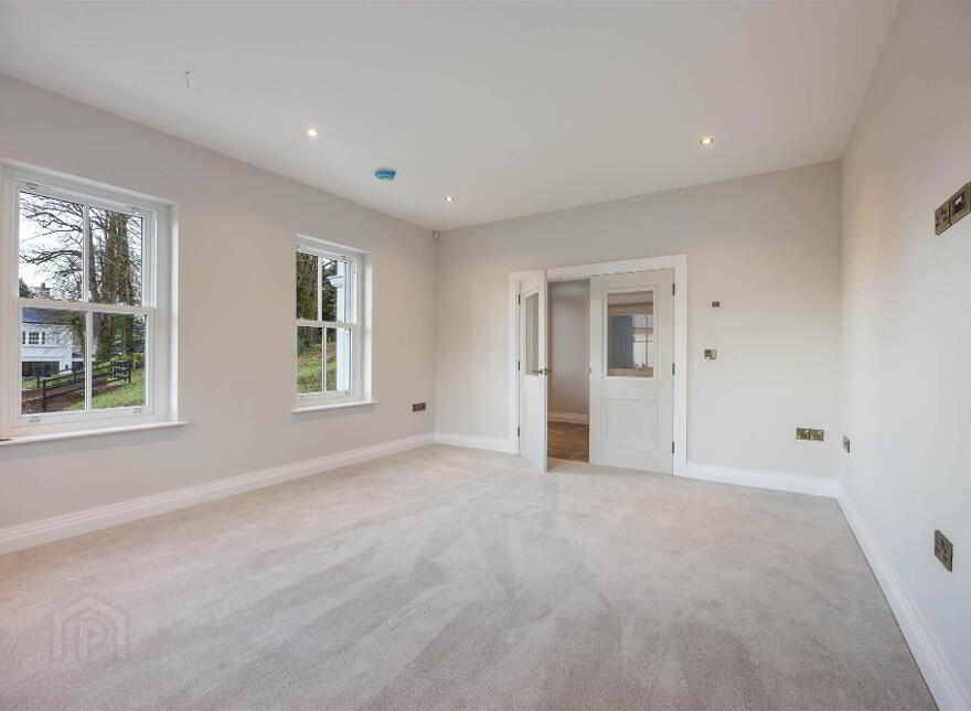 The Praeger, 6 Ardavon Park, Glen Road, Cultra, Holywood, BT18 0HB