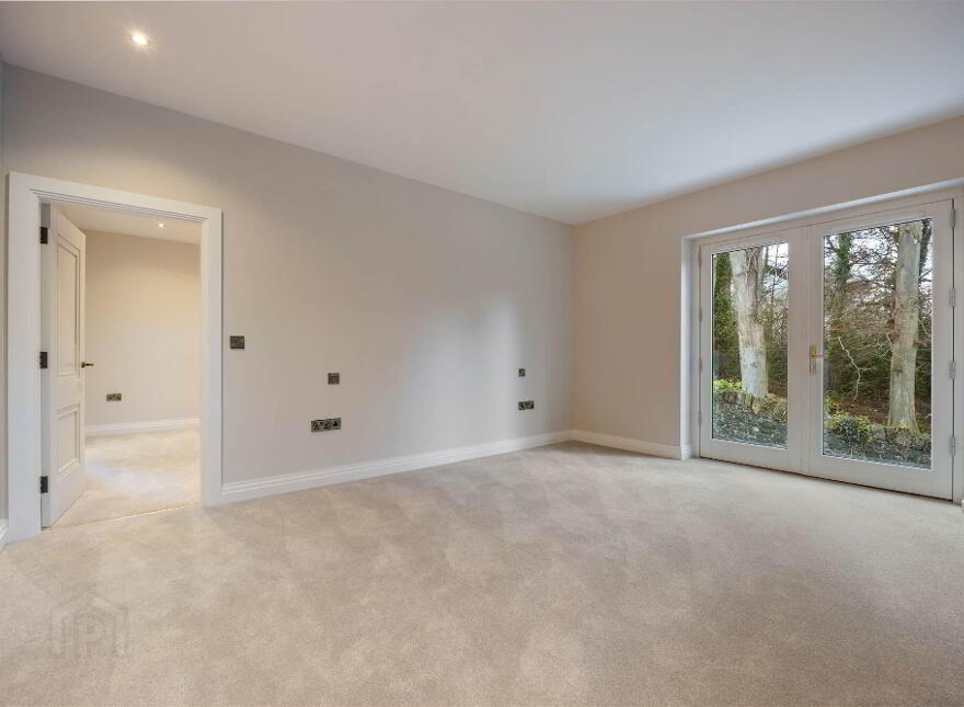The Praeger, 6 Ardavon Park, Glen Road, Cultra, Holywood, BT18 0HB