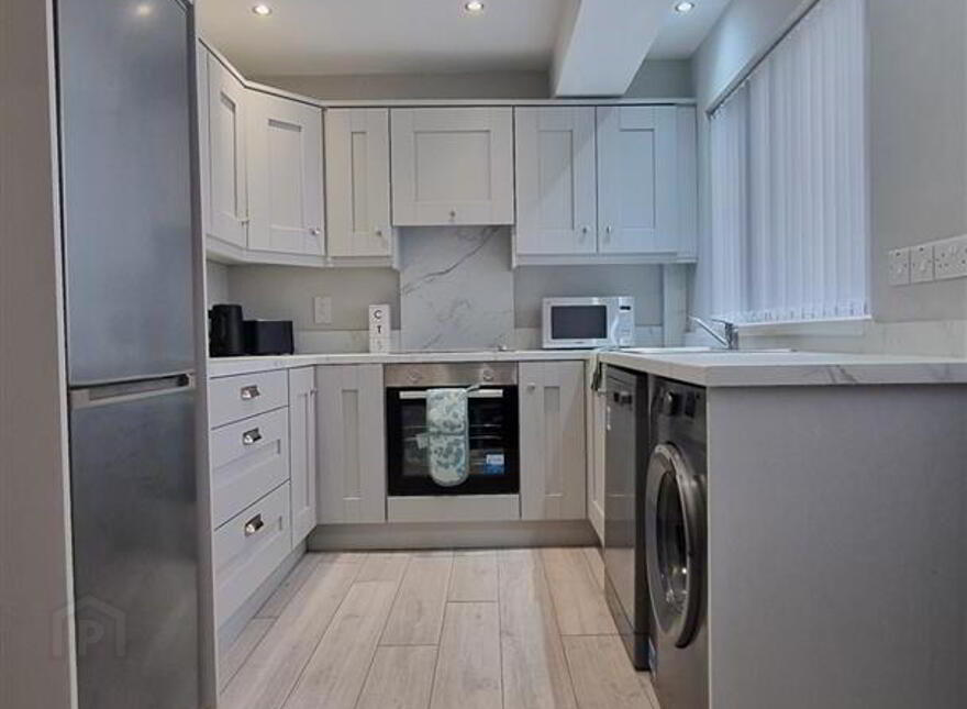 Room 4, 4 Lothair Avenue, Belfast, BT15 2HU