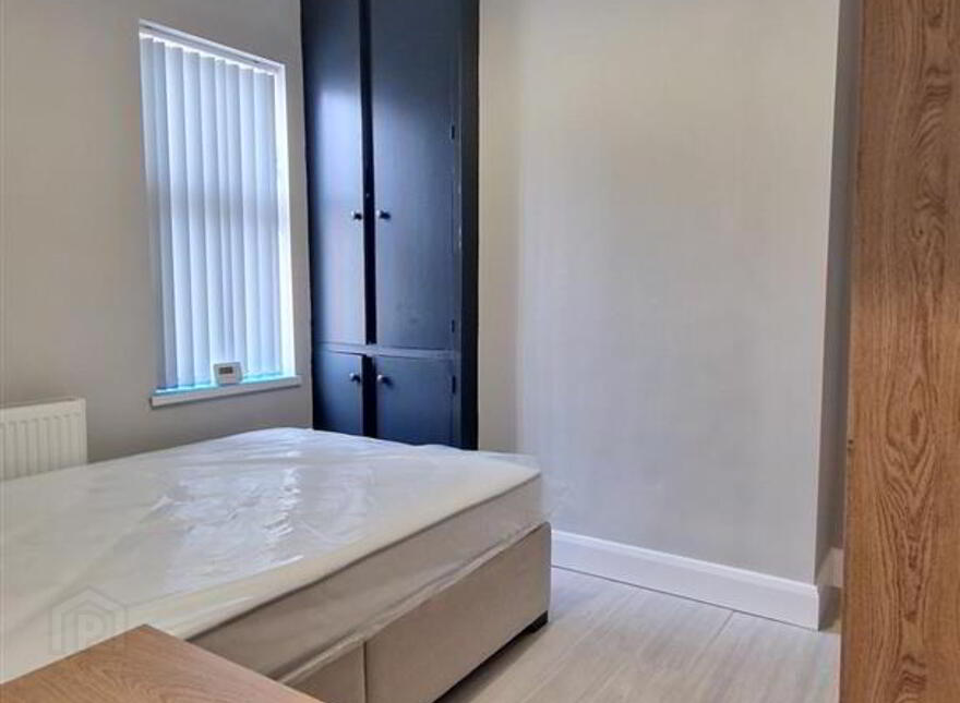 Room 2 & 4, 4 Lothair Avenue, Belfast, BT15 2HU