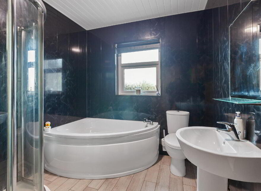 25A Oldwood Road, Randalstown, BT41 2NB