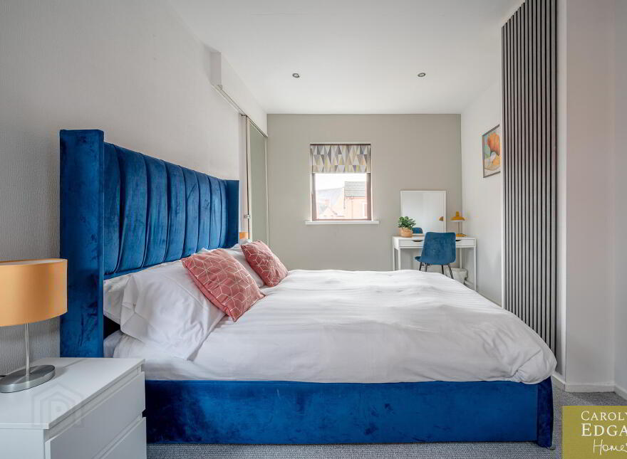 2 Stormont Crescent, Belfast, BT5 4NT