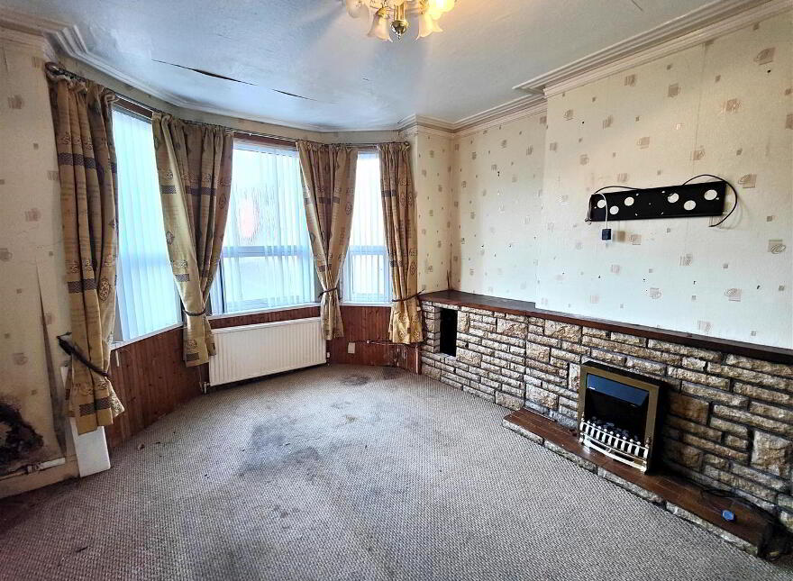 40 Ballygomartin Road, Belfast, BT13 3LD