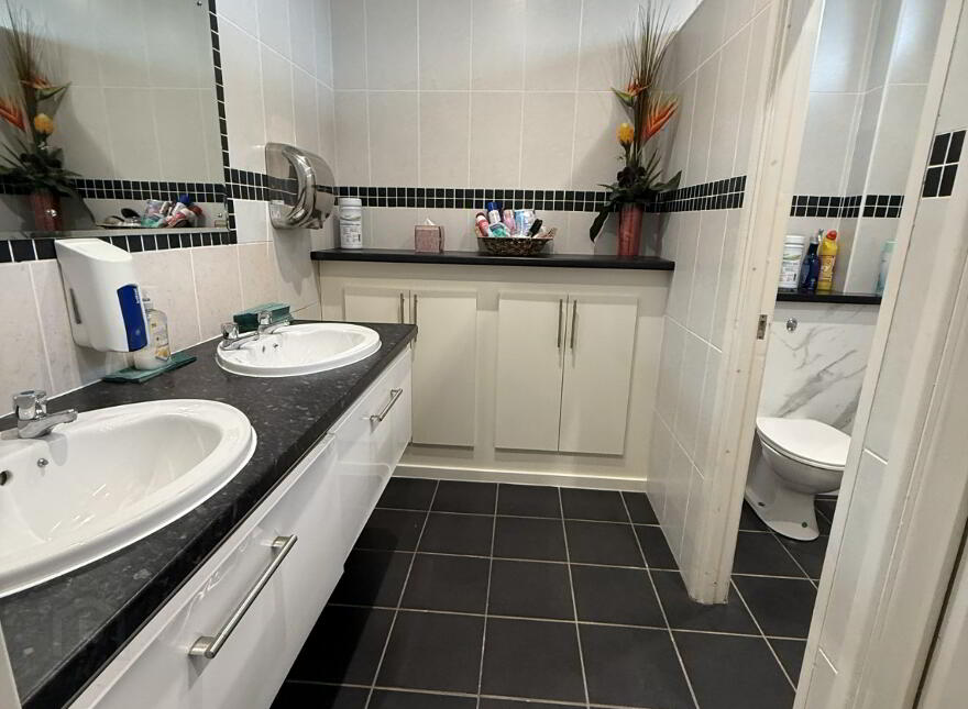 11 Altona Road, Lisburn, BT27 5QB