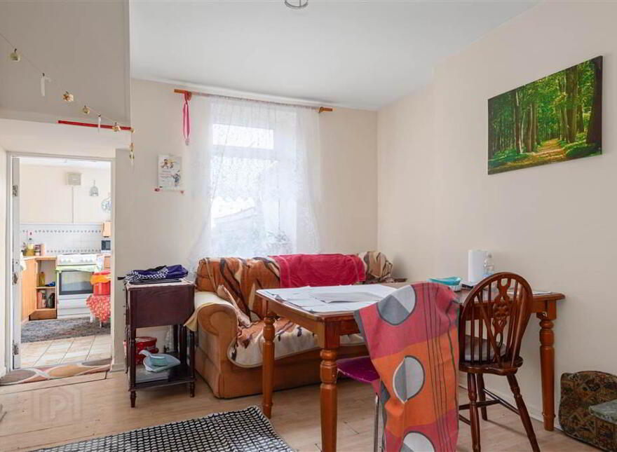 184 Queen Street, Ballymena, BT42 2BQ