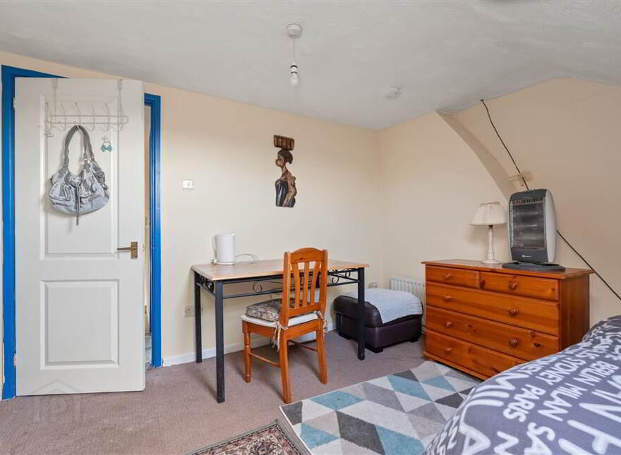 184 Queen Street, Ballymena, BT42 2BQ