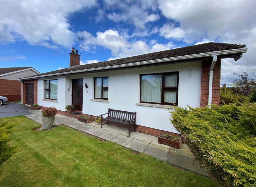 10 Oldfort Gardens, Moira, BT67 0QB