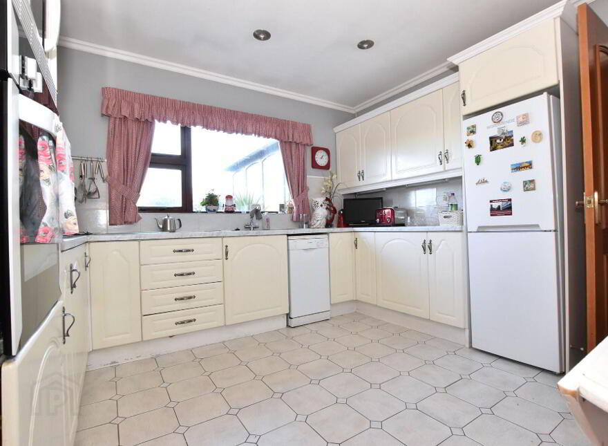 10 Oldfort Gardens, Moira, BT67 0QB