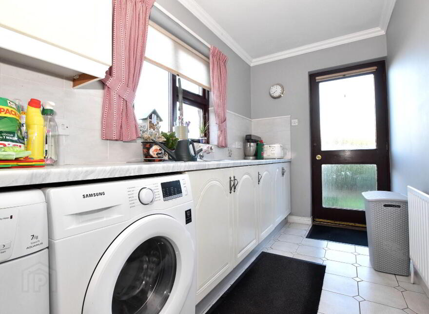 10 Oldfort Gardens, Moira, BT67 0QB