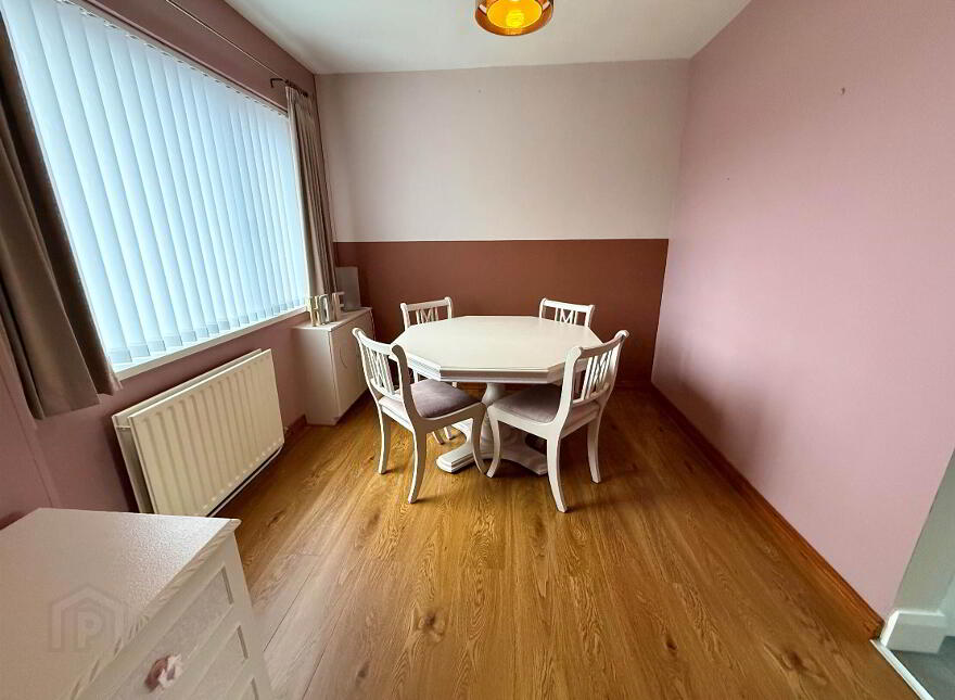 72 Queens Avenue, Glengormley, Newtownabbey, BT36 5HX