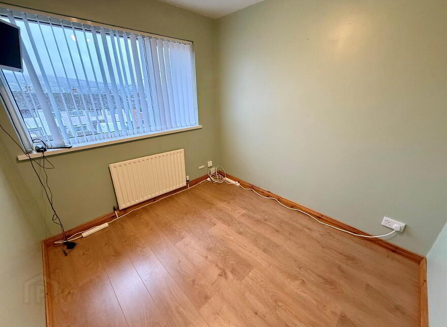 72 Queens Avenue, Glengormley, Newtownabbey, BT36 5HX