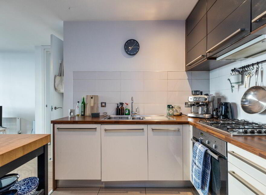 Apartment 7.40 Queens Road, Belfast, BT3 9FJ