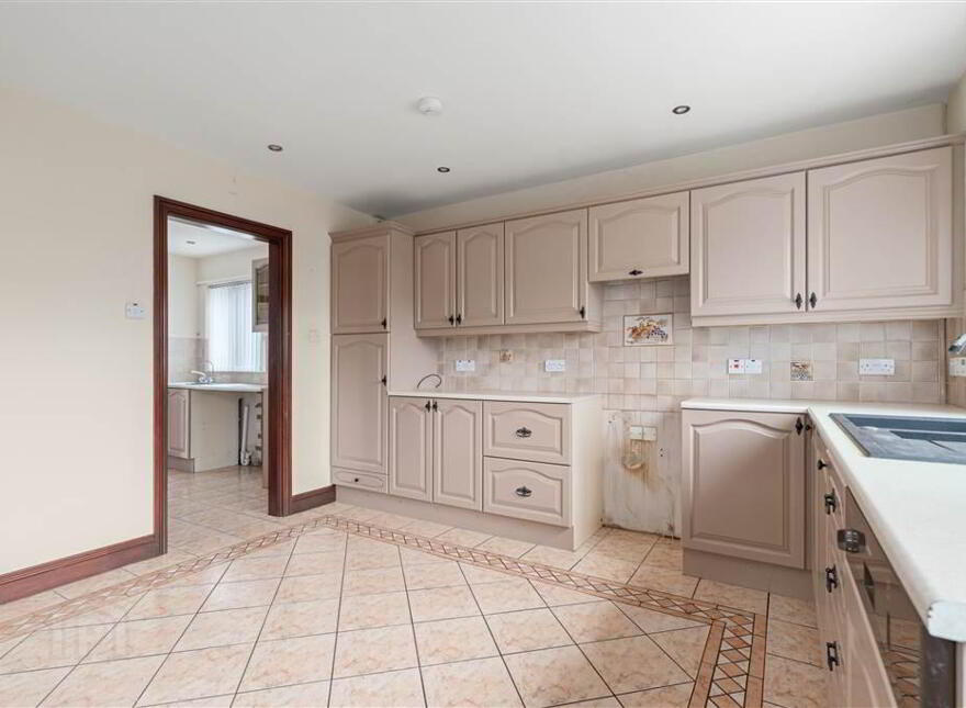 11 Woodlands, Broughshane, BT43 7NT