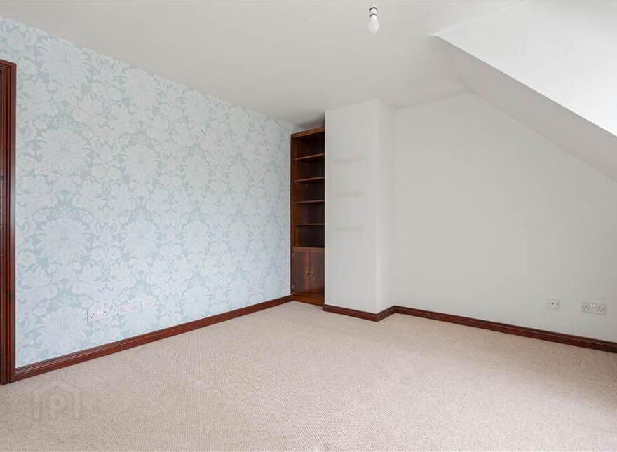 11 Woodlands, Broughshane, BT43 7NT