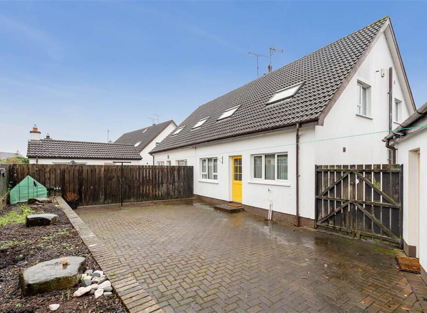 11 Woodlands, Broughshane, BT43 7NT