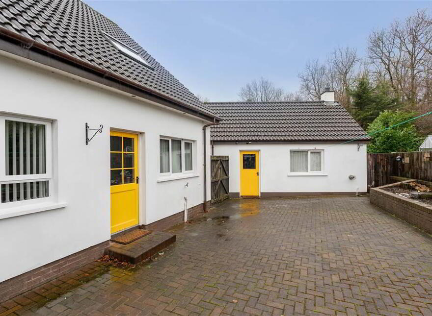 11 Woodlands, Broughshane, BT43 7NT
