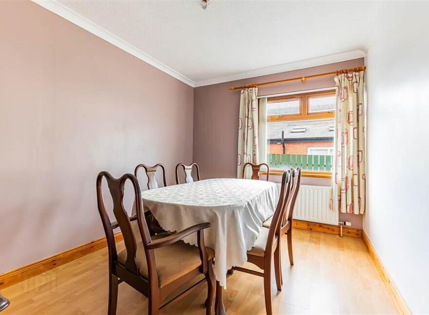 16 Seymour Park, Lisburn, BT27 5BQ
