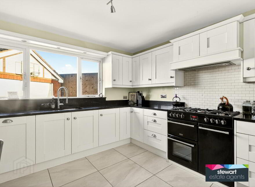 1 Kensington Manor, Dollingstown, BT66 7HR
