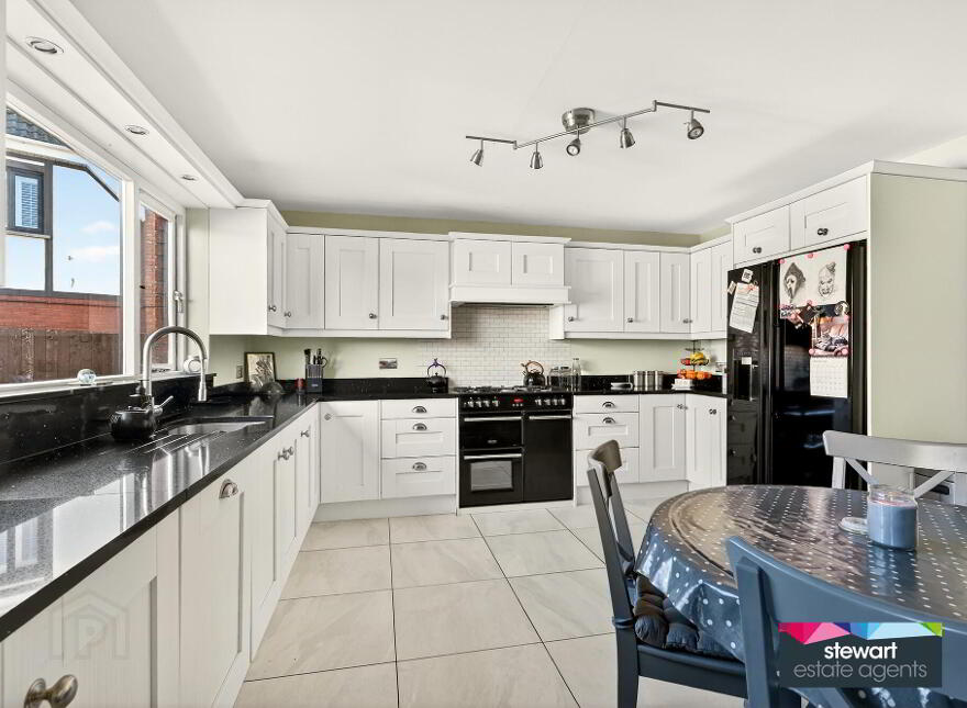 1 Kensington Manor, Dollingstown, BT66 7HR