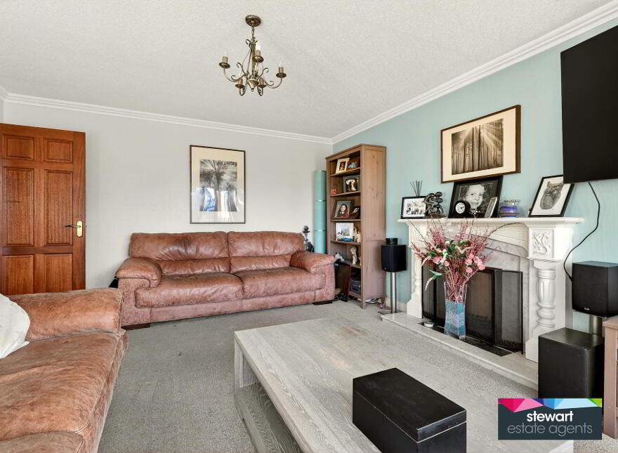 1 Kensington Manor, Dollingstown, BT66 7HR