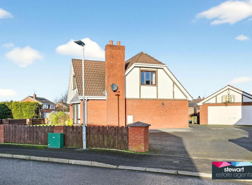 1 Kensington Manor, Dollingstown, BT66 7HR