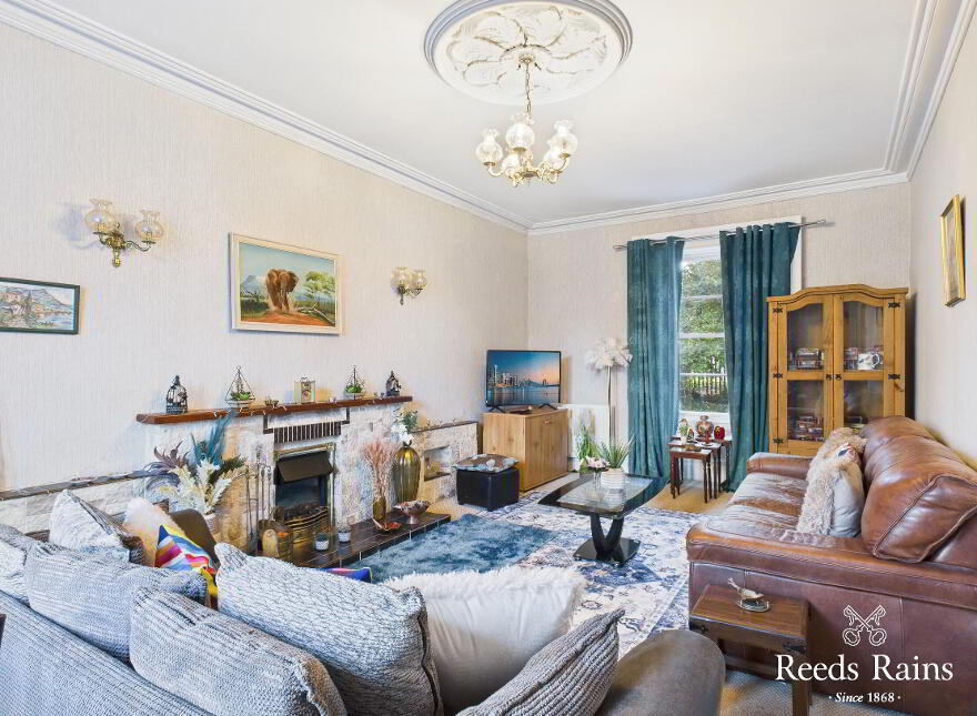 2 Belfast Road, Carrickfergus, BT38 8BU