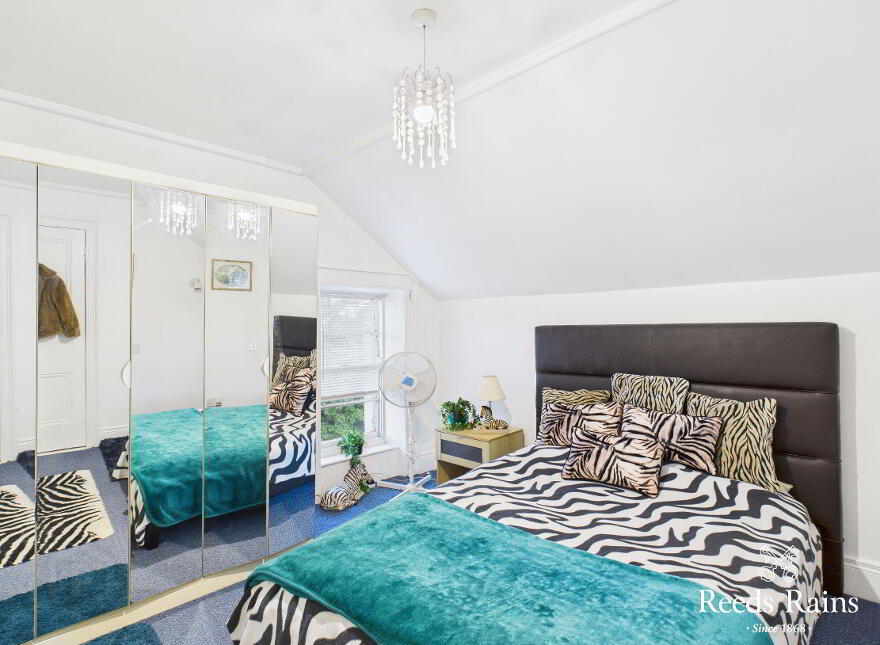 2 Belfast Road, Carrickfergus, BT38 8BU