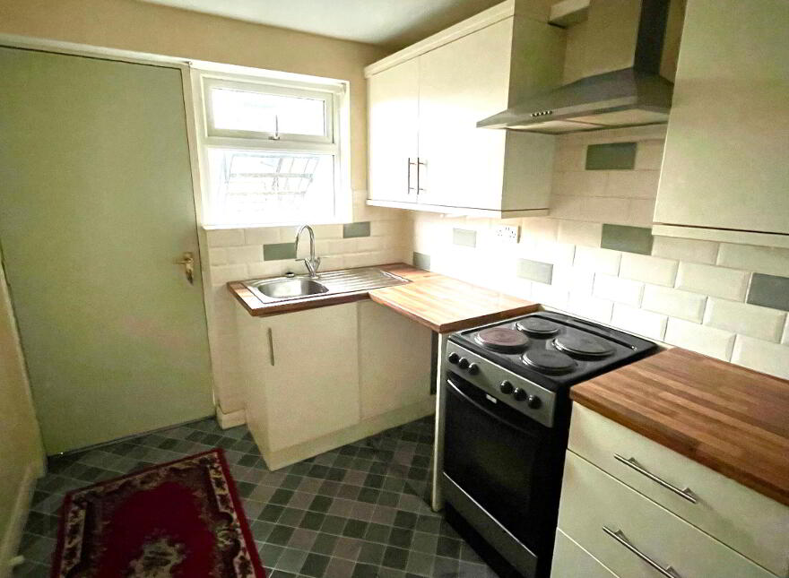 43 The Roddens, Larne, BT40 1QL