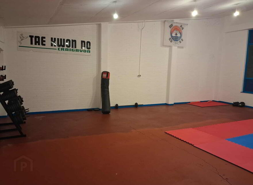 Unit 1, High Street Arcade, Lurgan, BT66 8AA