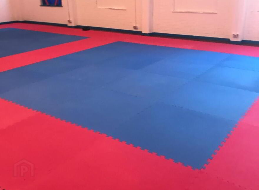 Unit 1, High Street Arcade, Lurgan, BT66 8AA